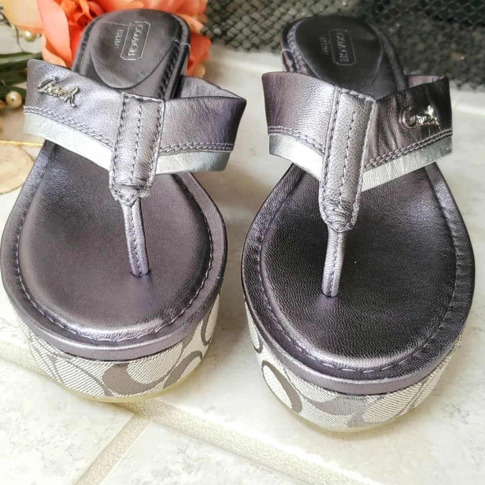 🌟❤ COACH Thong Sandals ❤🌟